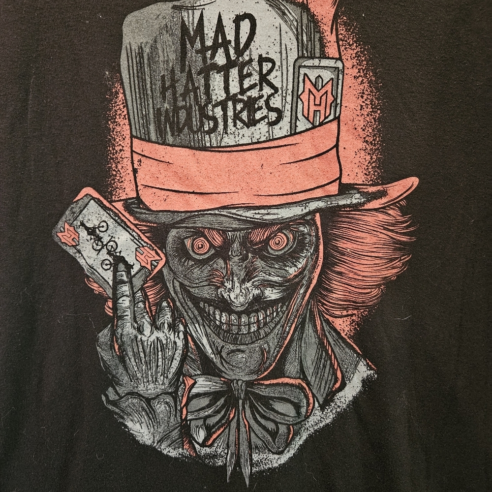 Mad Hatter Sz Lg Black Graphic T-Shirt